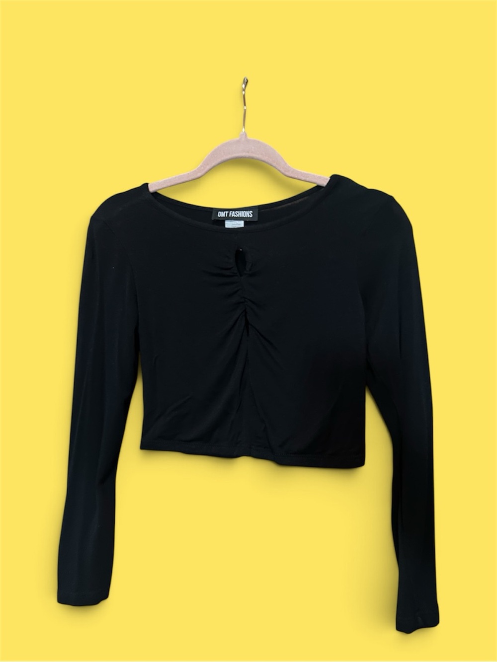 Black Long-Sleeve Ruched Double Key Hole Croptop - 0007